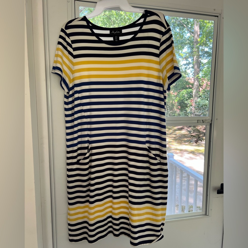 NWOT Heyton Size Large Dress